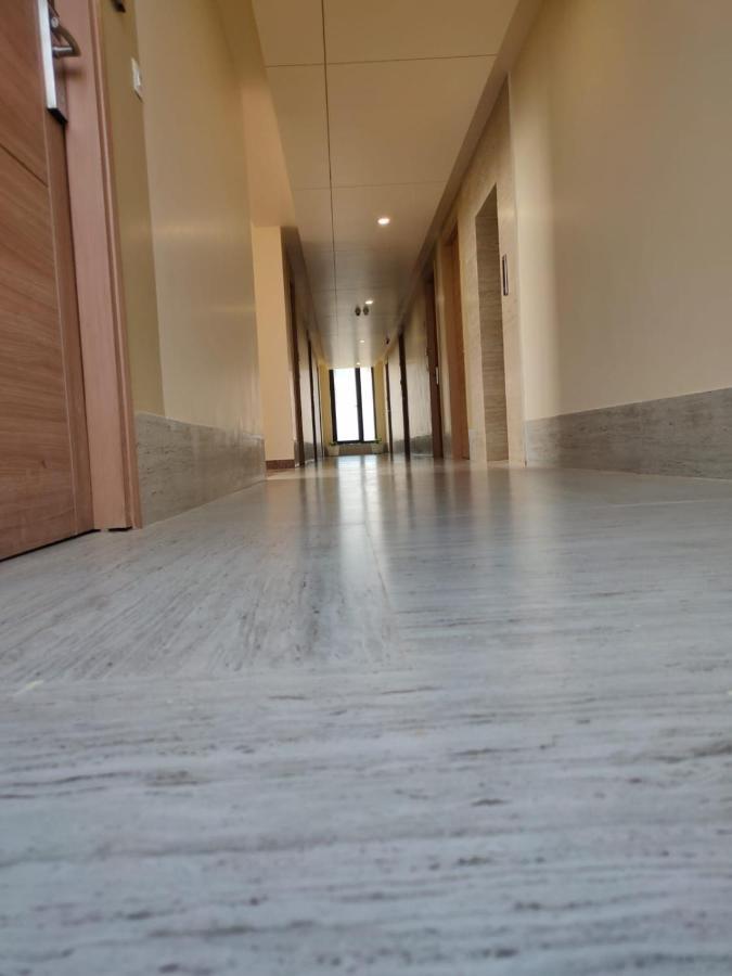 Hotel The Golf 1 Lucknow Eksteriør billede